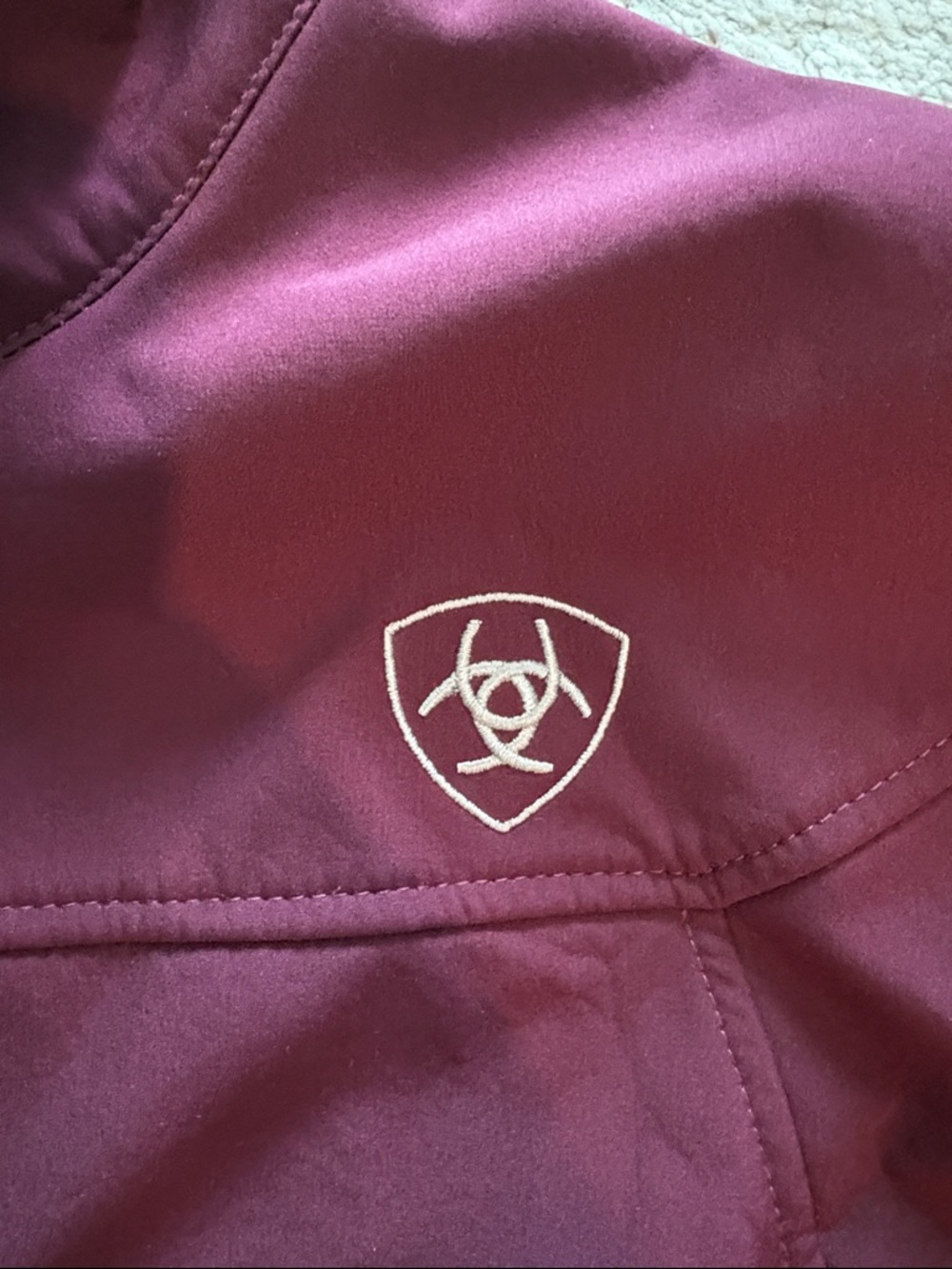 Ariat Burgundy Full-Zip Softshell Jacket with Sleeve Logo - Picture 3 of 7